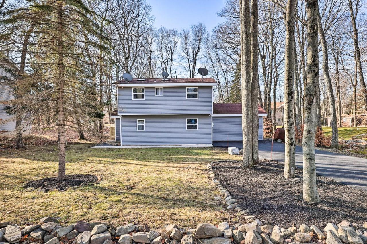 Cozy With Private Hot Tub! * Tobyhanna