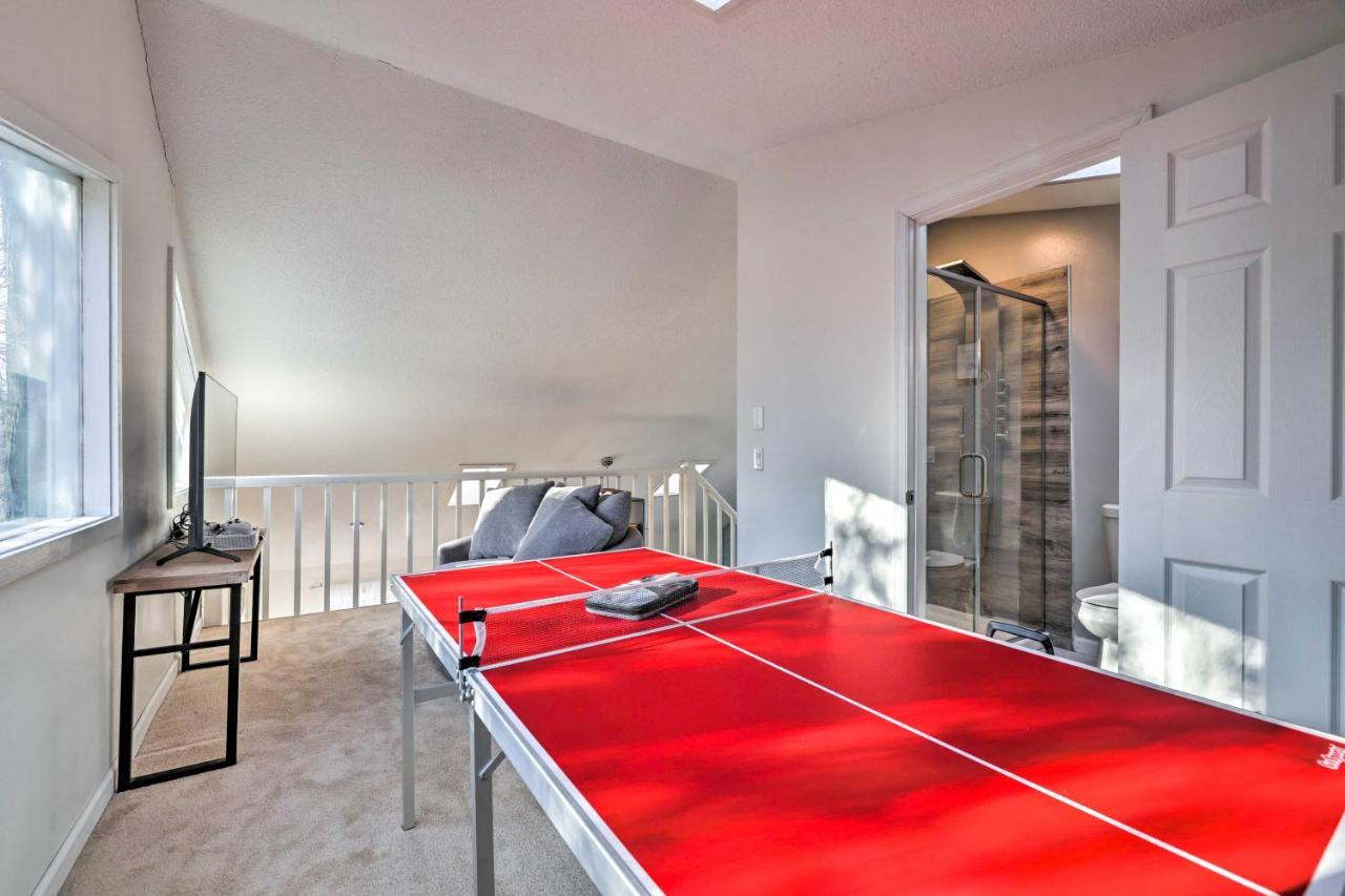 Holiday home Cozy With Private Hot Tub! Tobyhanna